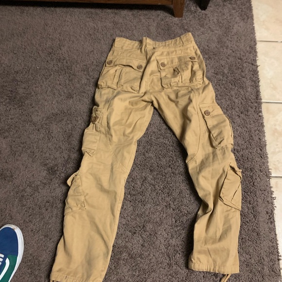 Cargos - Picture 2 of 2